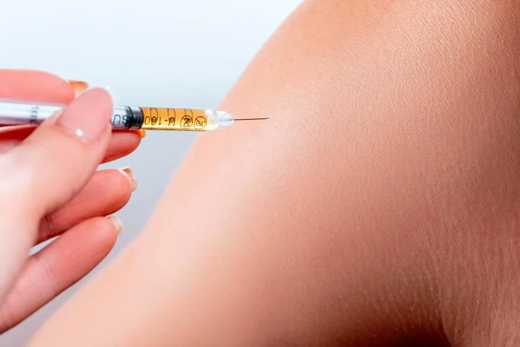 a hipoglicemia noturna pode ser evitada com doses corretas de insulina