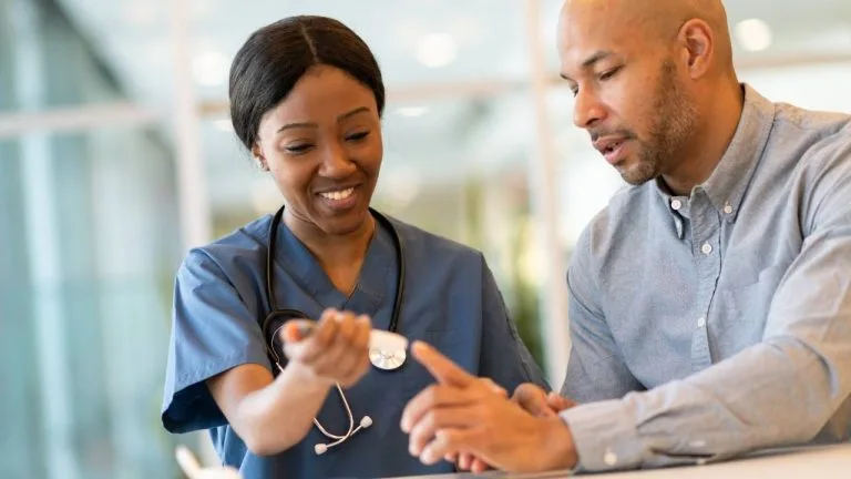 Saiba quais alterações a diabetes causa no corpo dos pacientes.