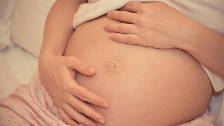 Bebê muito agitado na barriga o que pode ser? - Farmadelivery