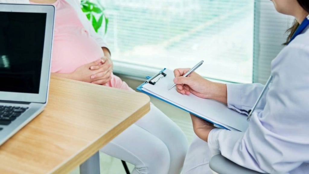 A quantidade de vitamina c só deve ser determinada por médicos.