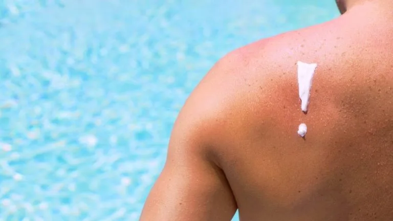 Saiba quais são os efeitos da exposição excessiva ao sol para sua saúde.