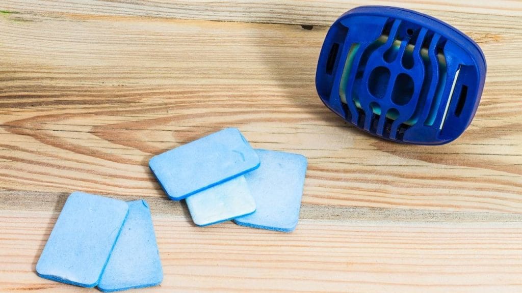 Repelentes de tomara auxiliam no combate ao mosquito da dengue.