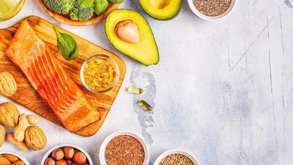 Alimentos ricos em ômega 3 possuem ação anti-inflamatória que contribui para o alívio dos sintomas da asma.
