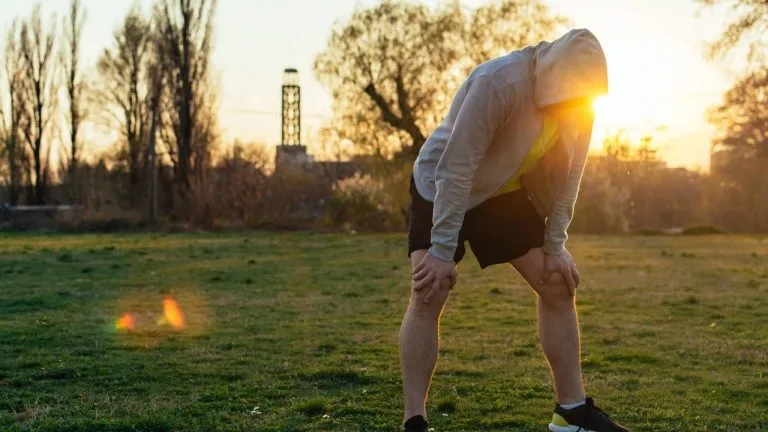 Como saber se uma pessoa tem asma e o que fazer?