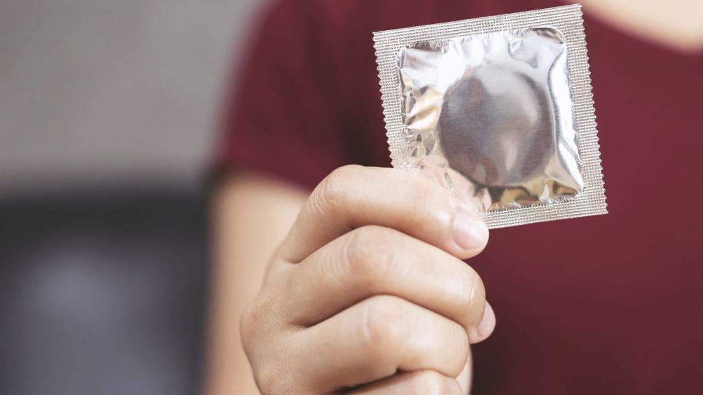 O uso de preservativos é essencial para a prevenção da Aids.