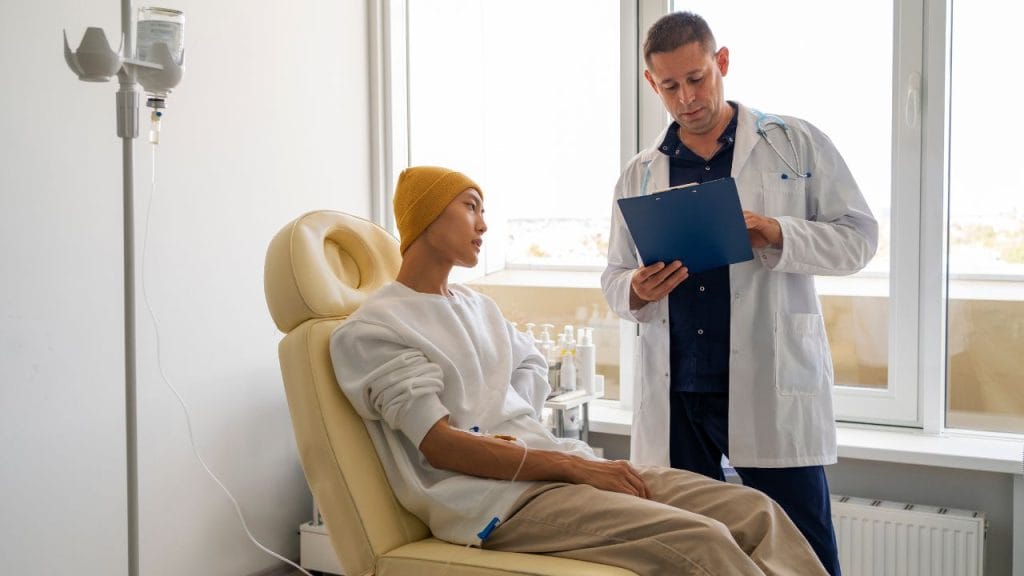 O câncer é uma doença grave, que acomete qualquer pessoa independente do gênero ou idade.