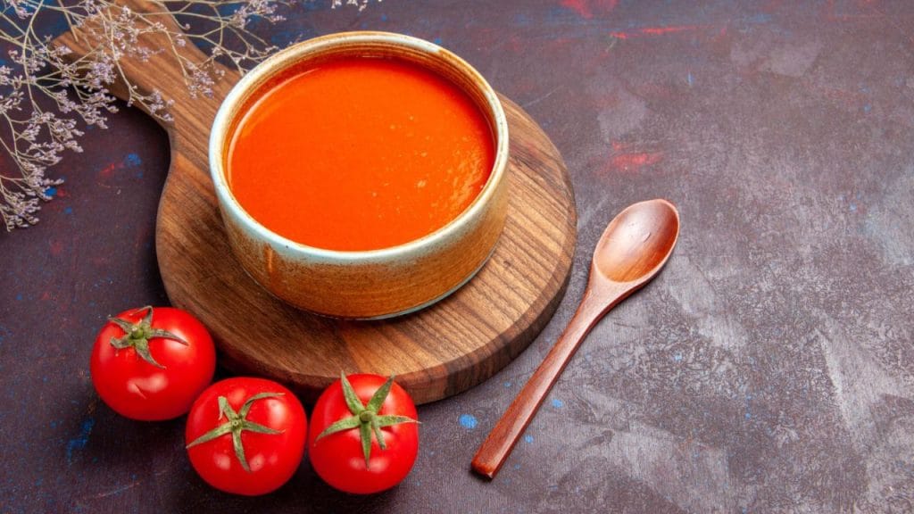 Receita de sobra para emagrecer com tomates, cenoura e pimentão.