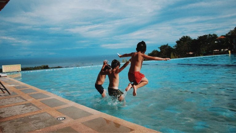 Saiba como manter a saúde em dia durante o verão.