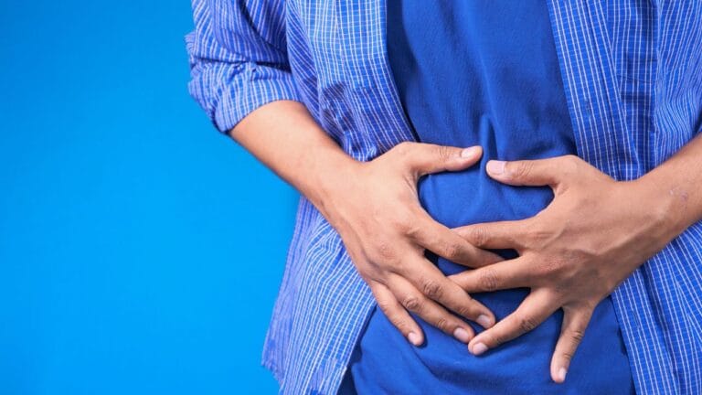 pessoa com doença de crohn em crise